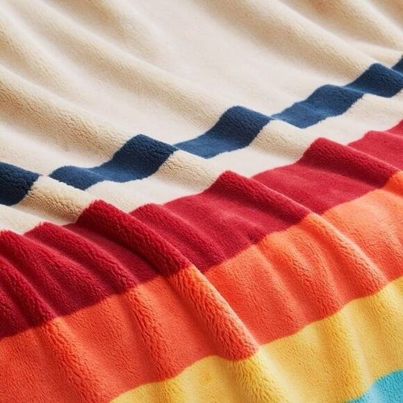 Pendleton Plush Throw at 50” x 70” - Picture 2 of 4